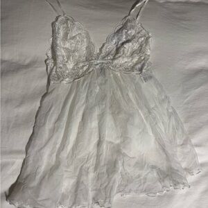 Elegant White Lace Nightgown